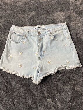 Celebrity Pink Floral Boho Cutoff Shorts - Distressed Daisy Jean Shorts‎ 15/32